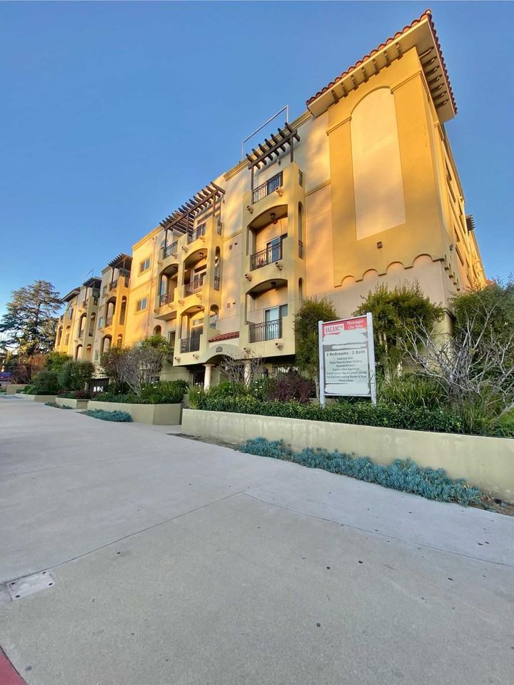 Tujunga Ave - Photo 2 of 32