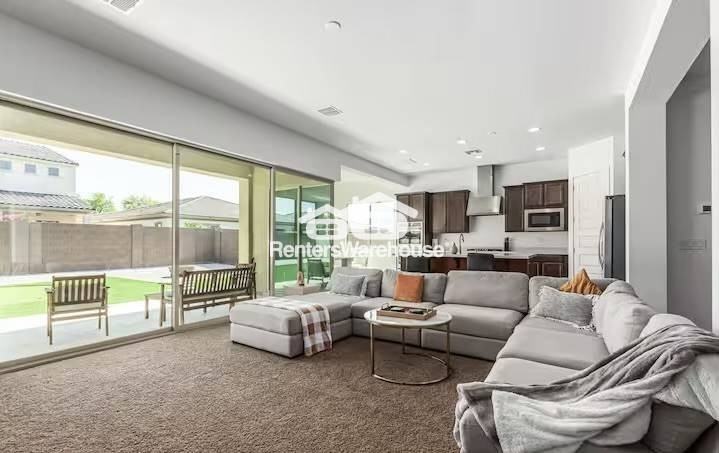 8615 W Solano Dr - Photo 2 of 32