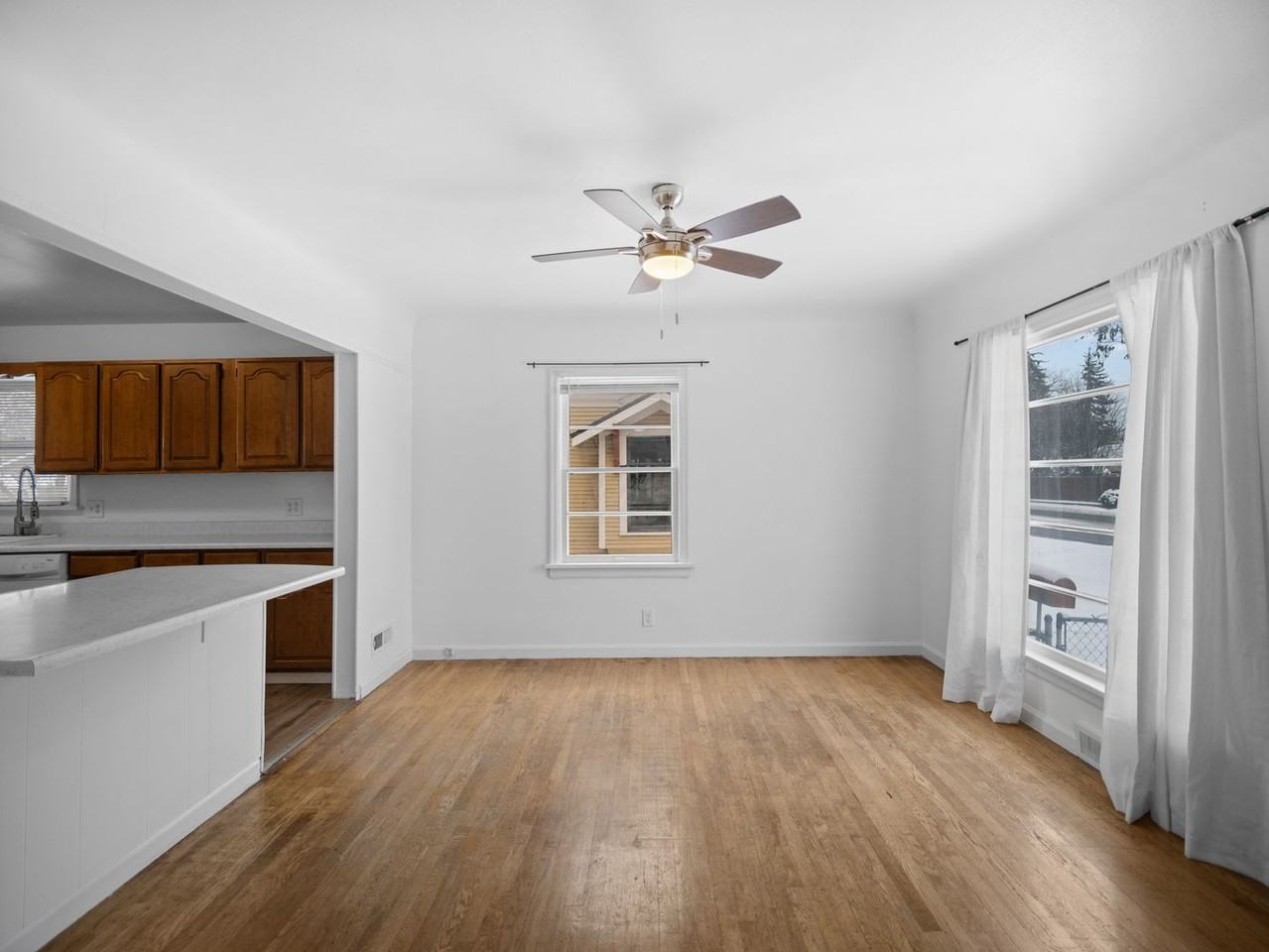 212 W Buckeye Ave - Photo 7 of 48