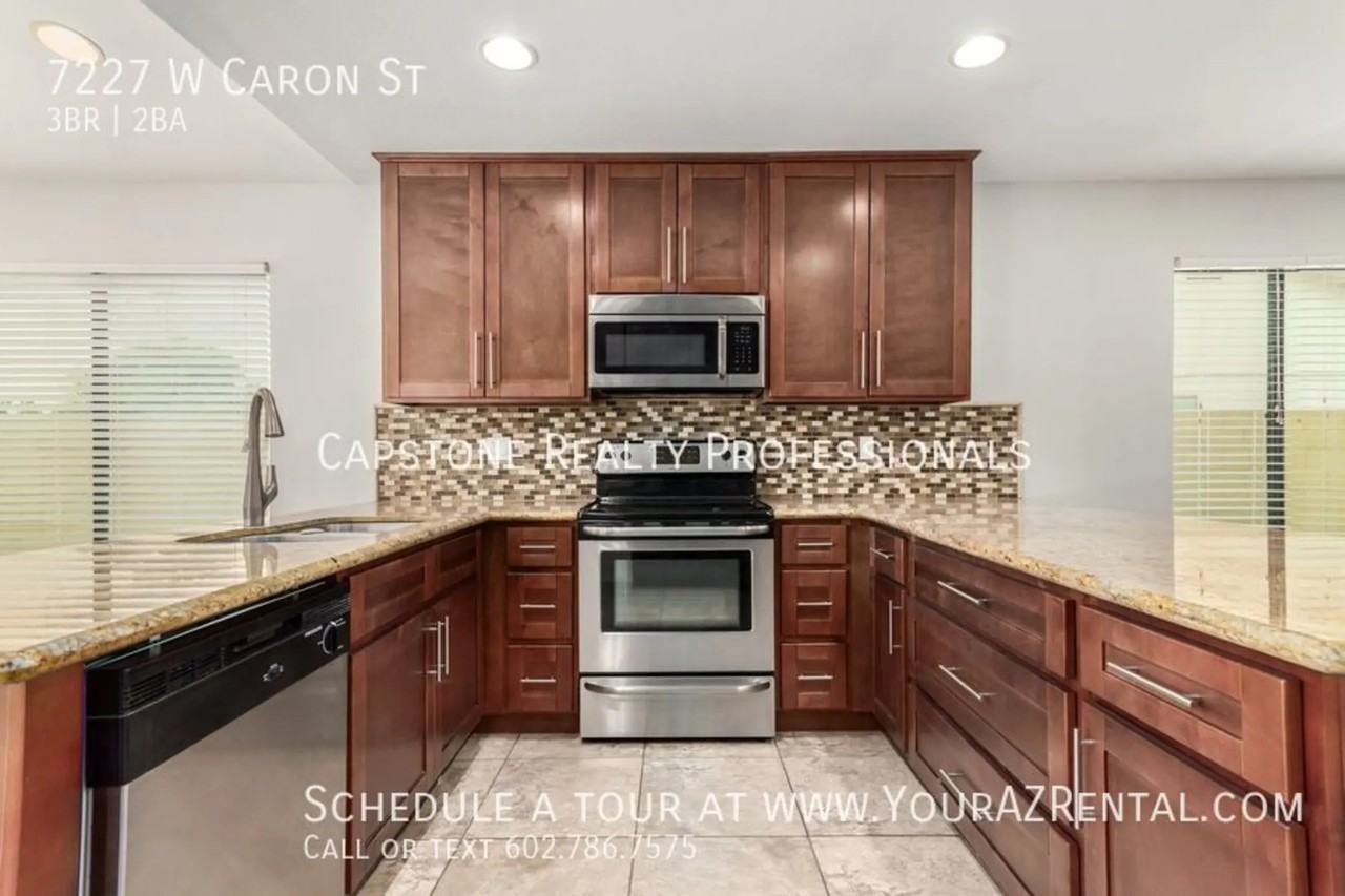 7227 W Caron Dr - Photo 3 of 29