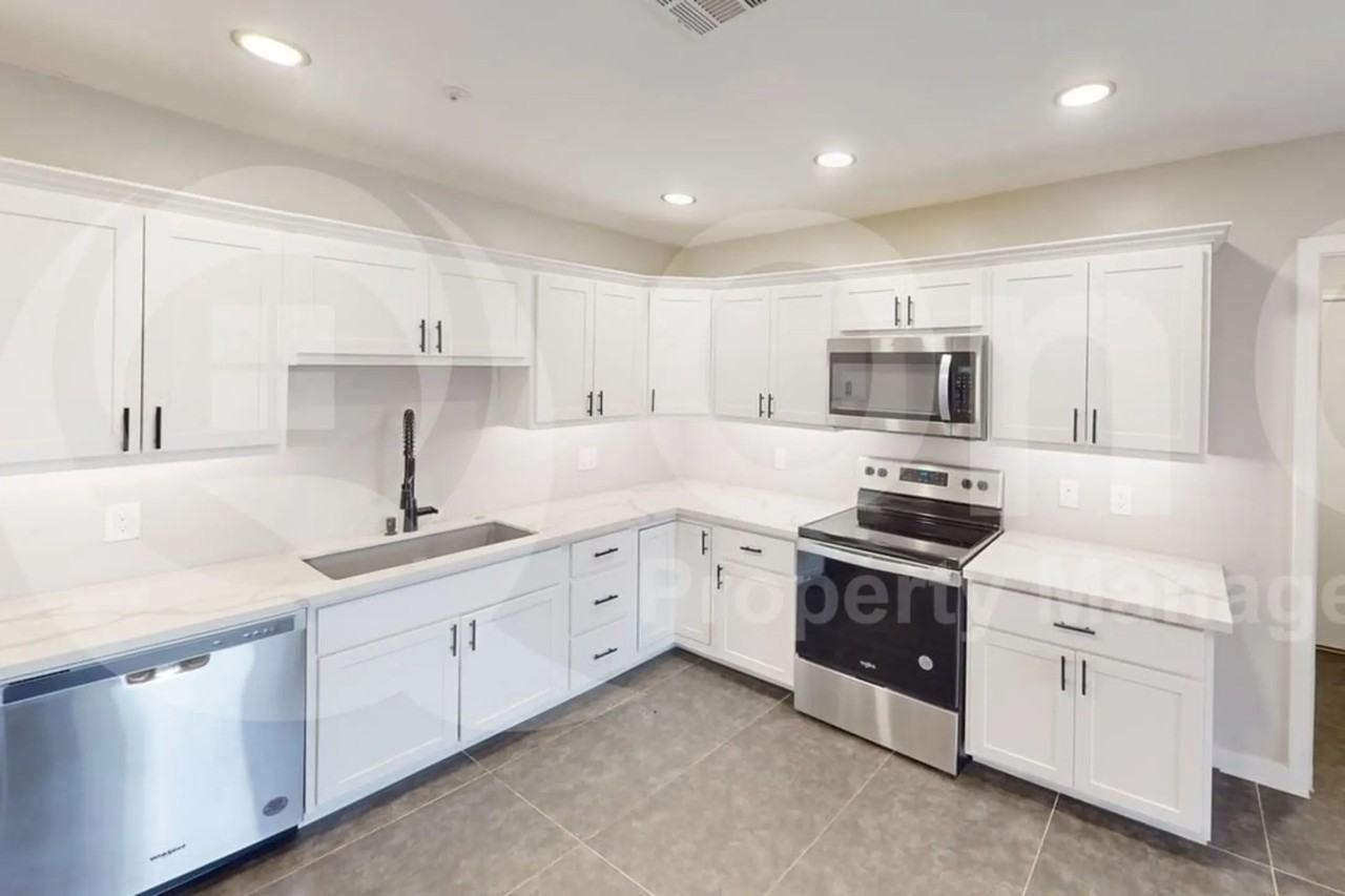 8625 E Diamond St - Photo 2 of 17