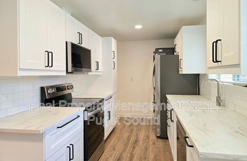 4521 122nd Pl Ne - Photo 5 of 25