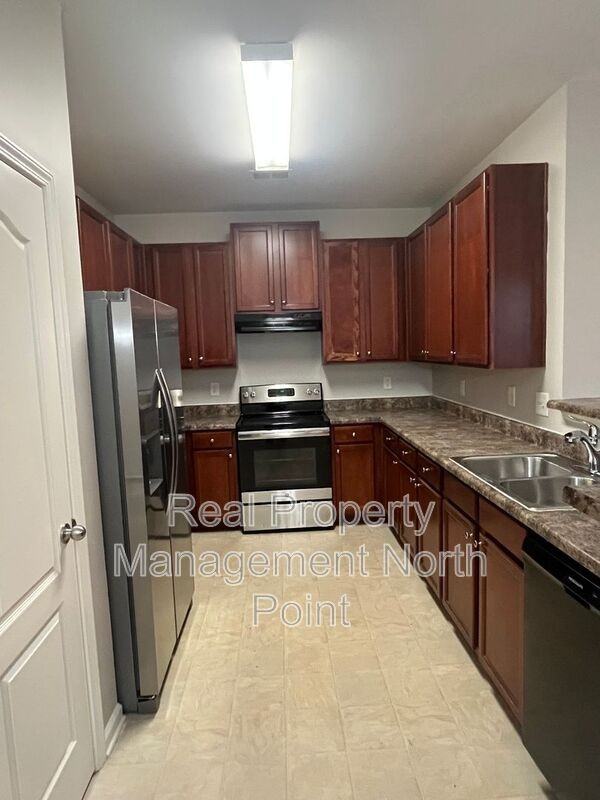 884 Lobdale Falls Dr - Photo 4 of 29