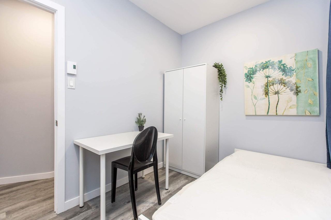 3448 Avenue Coloniale - Photo 2 of 25