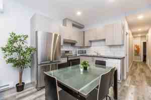 featured image of 3448 Avenue Coloniale