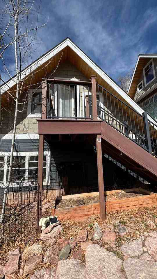 212 Illinois Avenue - Photo 2 of 15