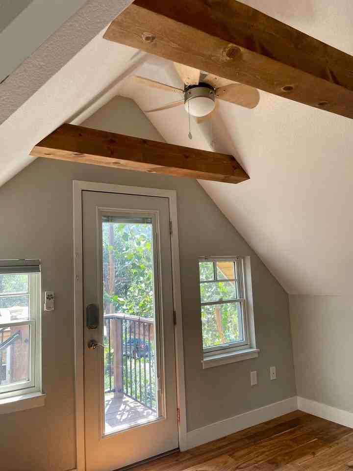 212 Illinois Avenue - Photo 4 of 15