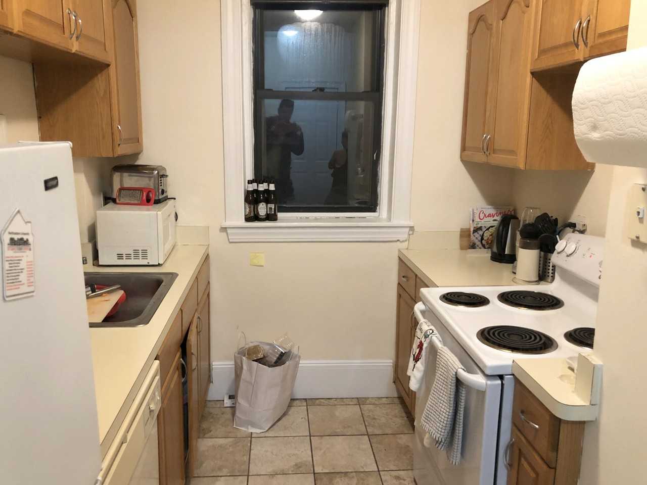 Hemenway St #11 - Photo 5 of 13