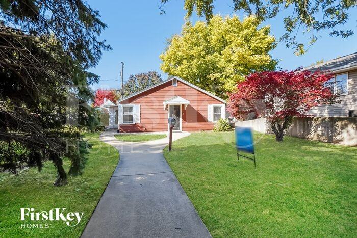 1205 Wilcox St - Photo 2 of 15