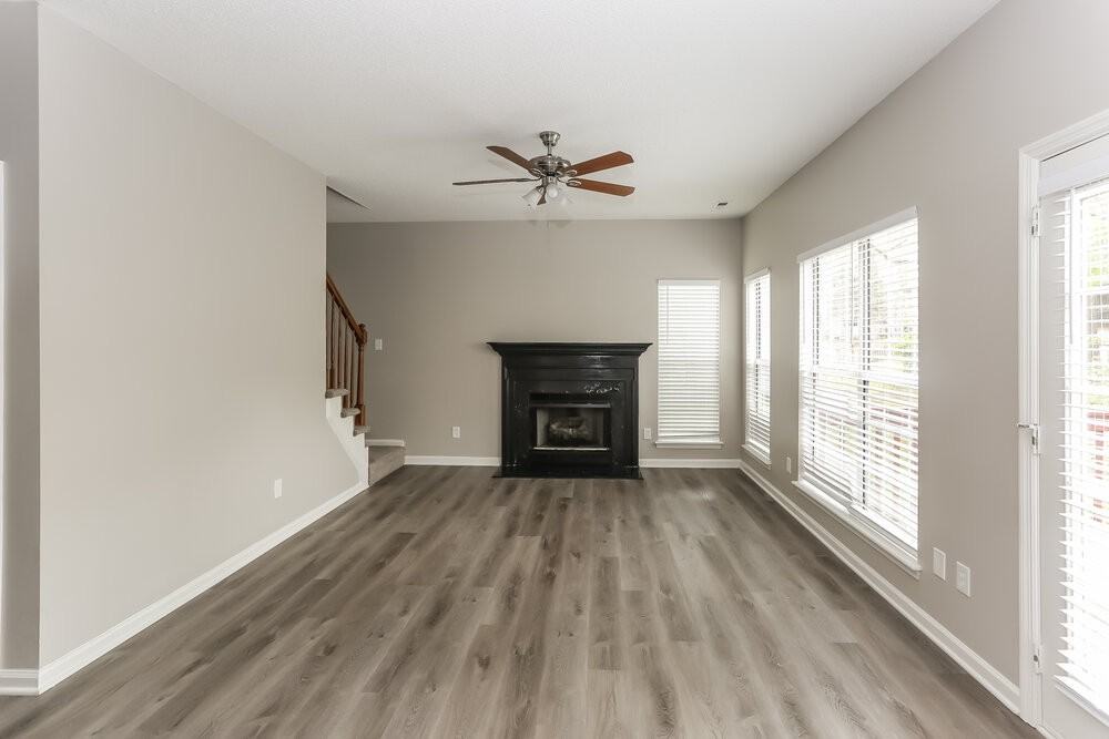219 Forest Pond Rd - Photo 6 of 17