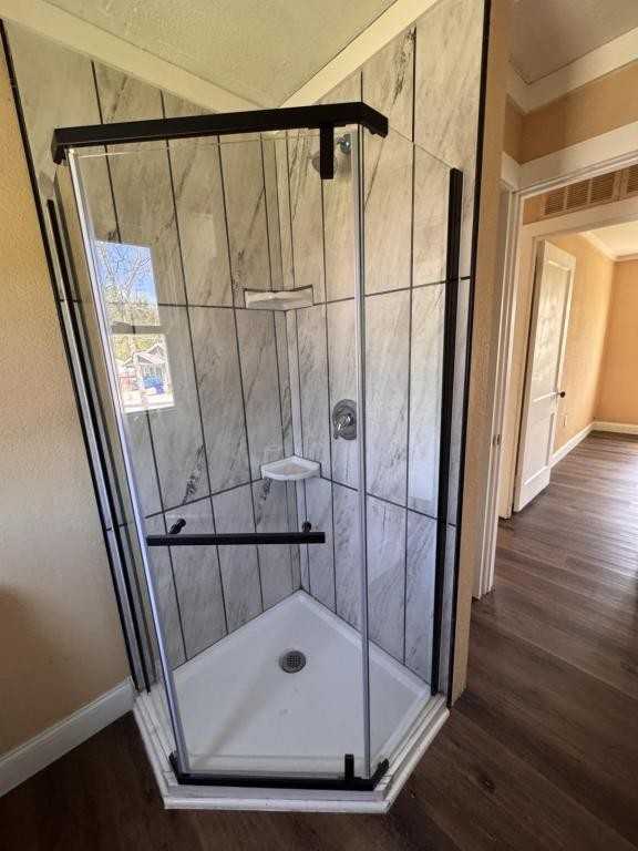 102 Warwick Ln - Photo 3 of 5