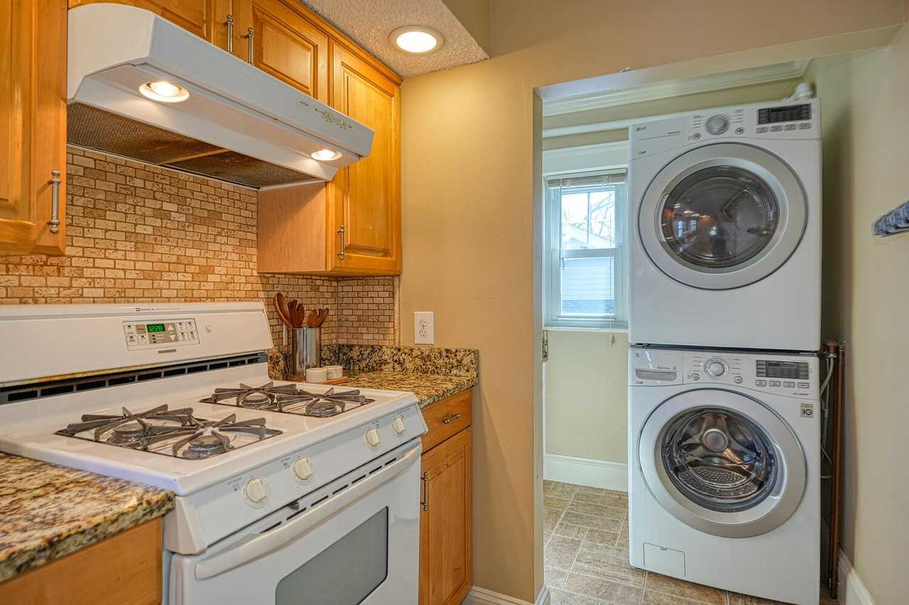 41 Harvard Rd #1 - Photo 5 of 15