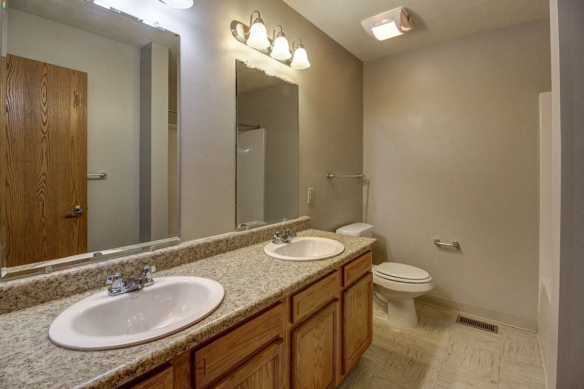 Sterling Greene - Photo 7 of 31