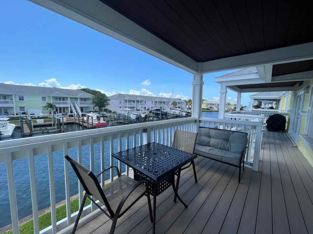 5132 Beach Dr Se ##D - Photo 2 of 29