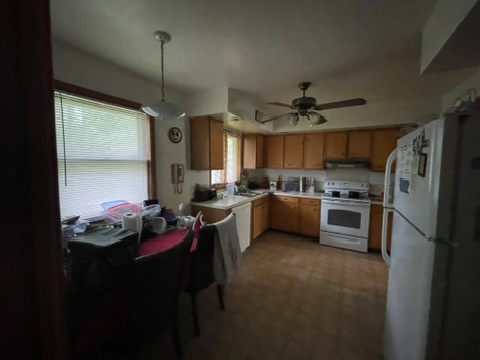 2020 Fletcher St - Photo 6 of 8