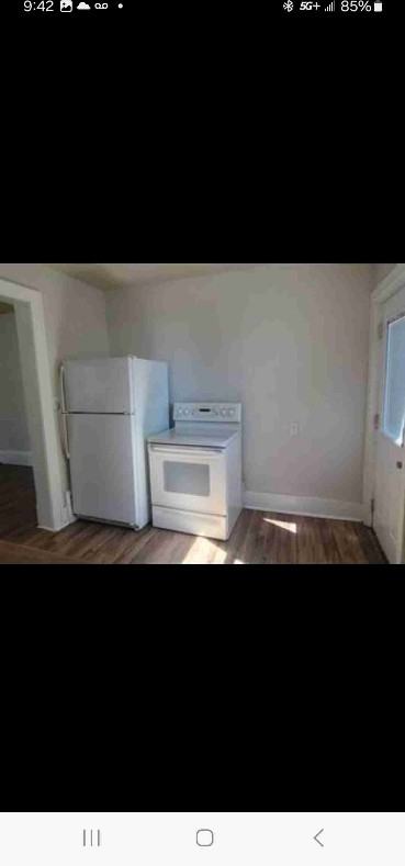 302 K Ave E - Photo 3 of 9