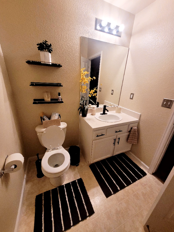 15555 E 40th Ave #108 - Photo 7 of 20