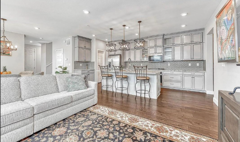 7163 Othello St - Photo 4 of 20