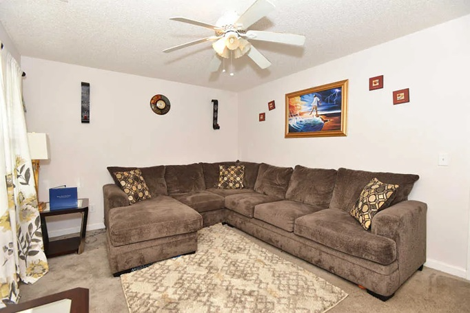 4277 Brandon Ave - Photo 2 of 11