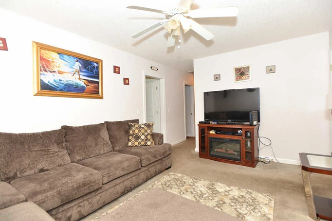 4277 Brandon Ave - Photo 3 of 11