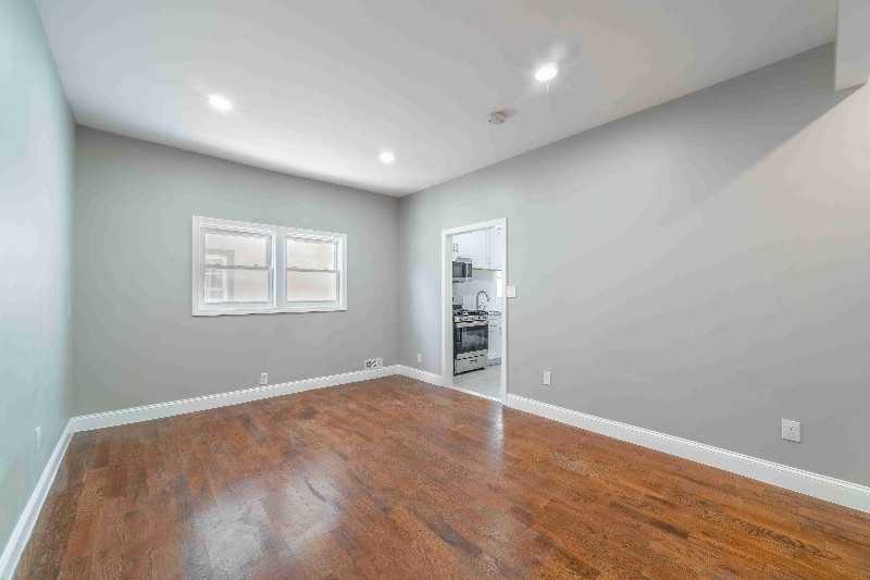 155 Tichenor Ave #A - Photo 3 of 12