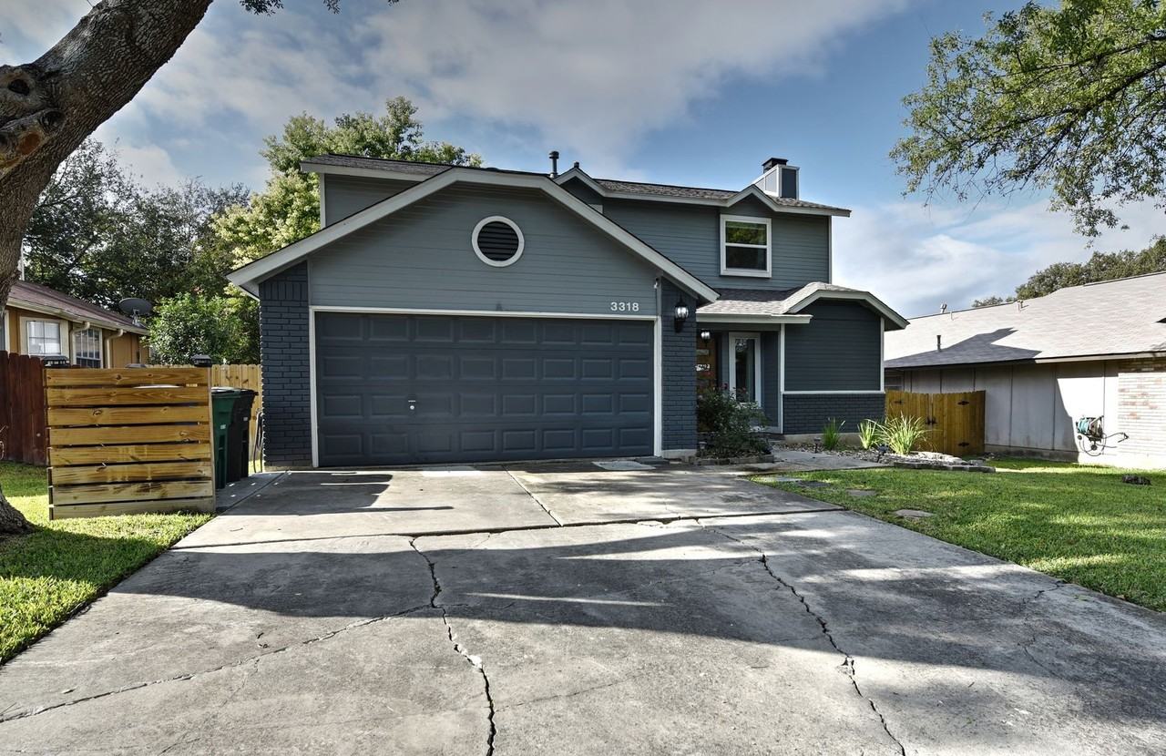 3318 Stoney Country - Photo 3 of 37