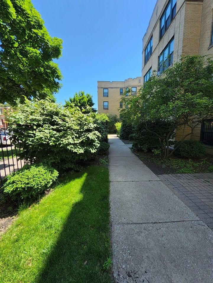 6800 S Dorchester - Photo 2 of 38