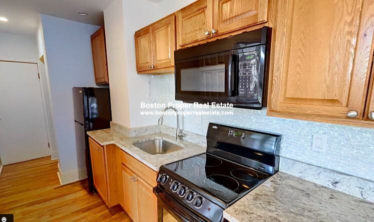 44A Joy St #2 - Photo 5 of 6