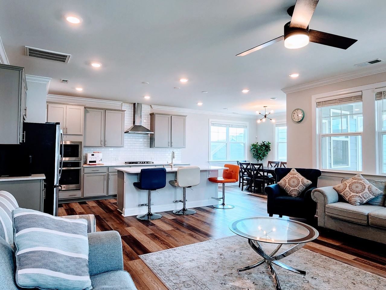 785 Cormiche Ln #NA - Photo 2 of 20