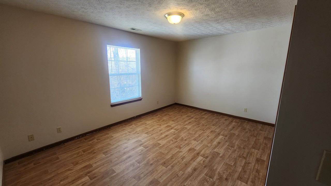 2302 Temple Ct E #NA - Photo 7 of 10