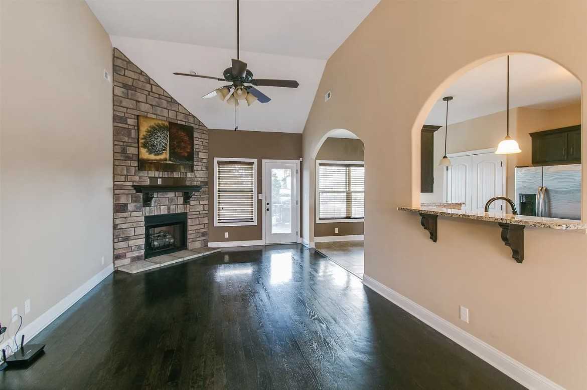 1132 Henry Place Blvd #NA - Photo 3 of 18