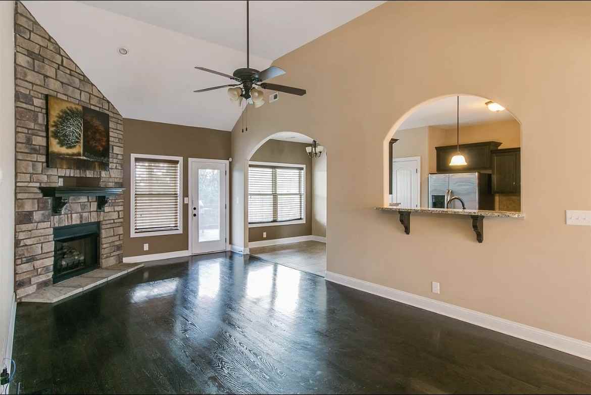 1132 Henry Place Blvd #NA - Photo 4 of 18