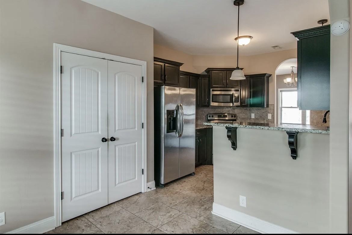 1132 Henry Place Blvd #NA - Photo 6 of 18