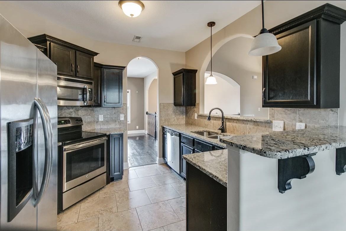 1132 Henry Place Blvd #NA - Photo 7 of 18