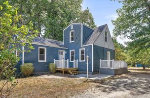 featured image of 107 Bayberry Ave #NA