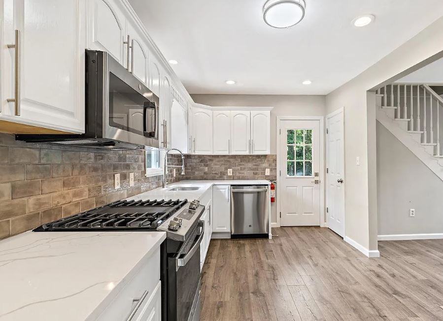 107 Bayberry Ave #NA - Photo 3 of 16