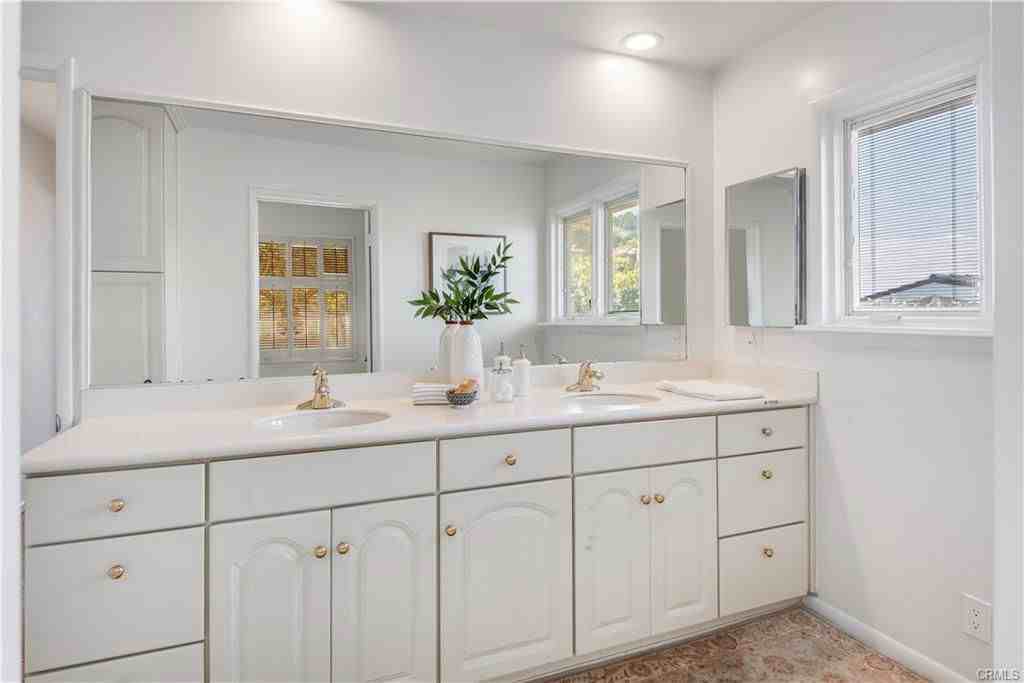 417V Via Almar - Photo 3 of 8