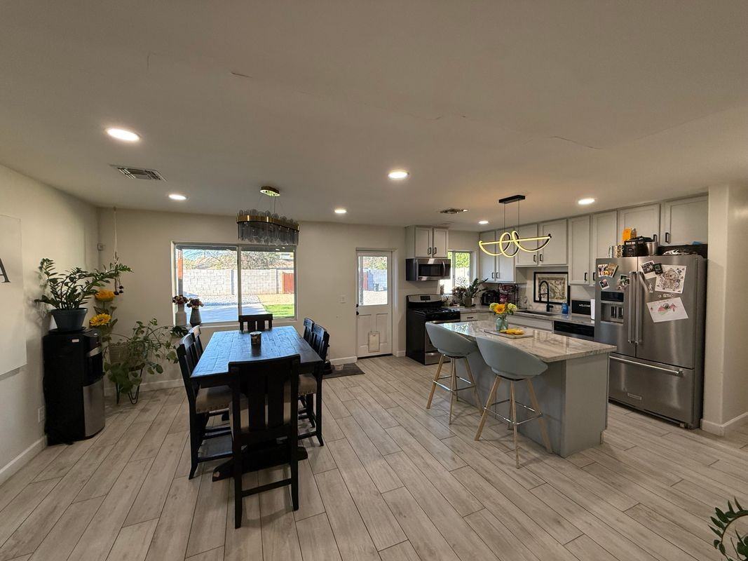 1220 W Missouri Ave - Photo 3 of 18