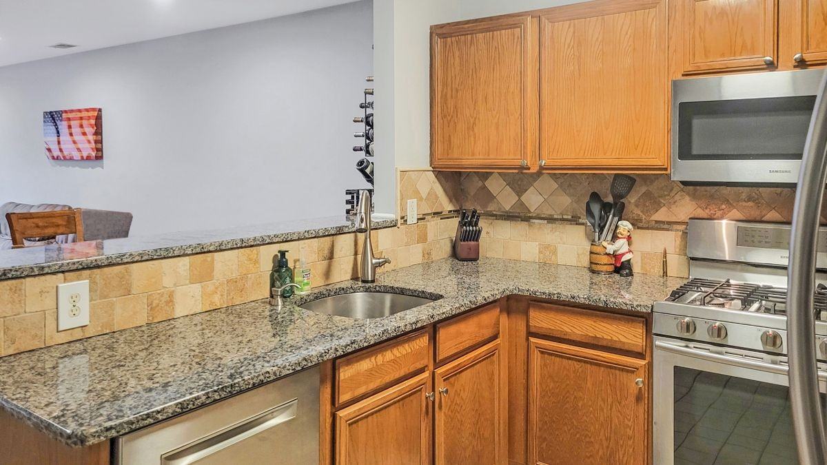 40 Pasture Ct - Photo 2 of 12