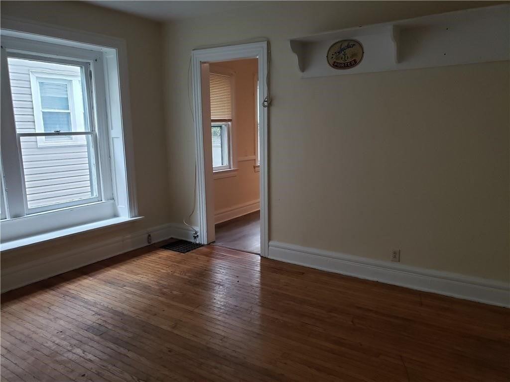 36 Berkshire St - Photo 4 of 16