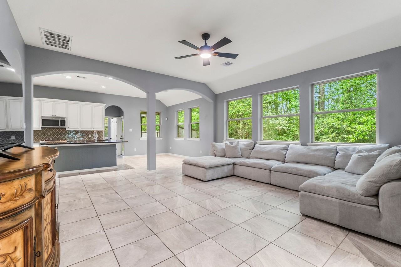 113 Logan Pass Ct - Photo 4 of 16