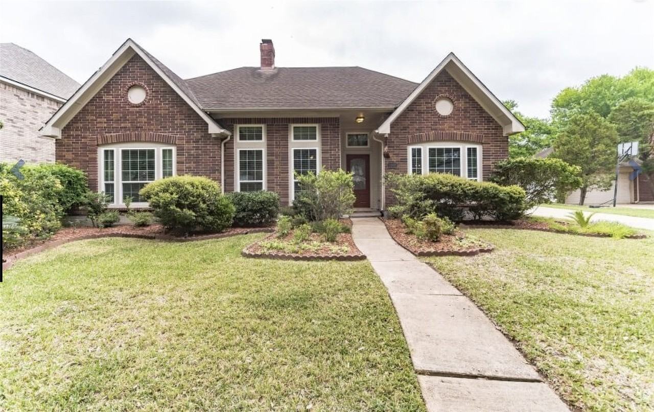 1507 S Yegua River Cir - Photo 3 of 32