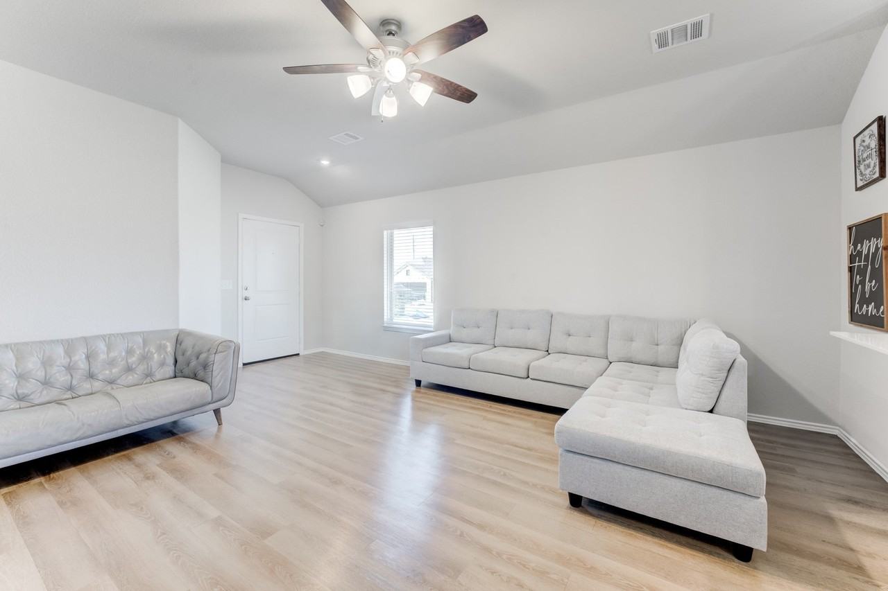 8150 Wollemi Pine Rd - Photo 6 of 20