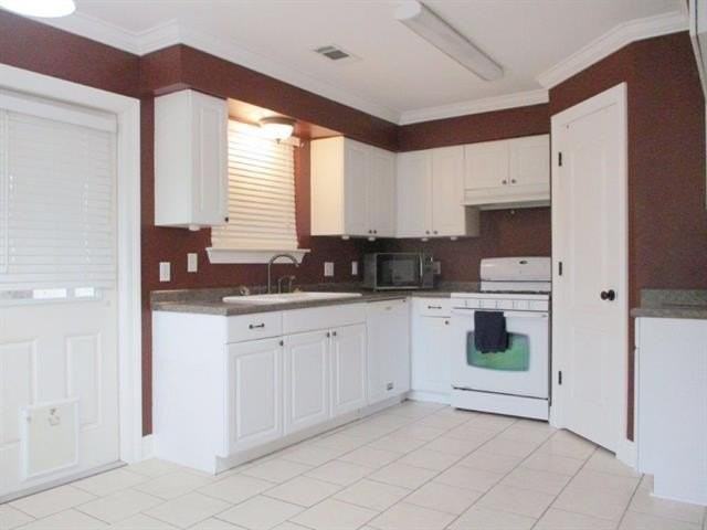 40635 Hayes Rd - Photo 3 of 14