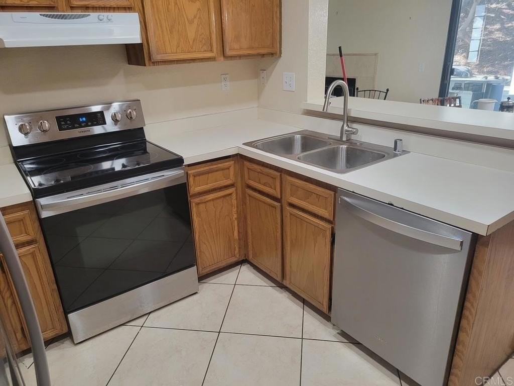 373 Windjammer Cir - Photo 5 of 17