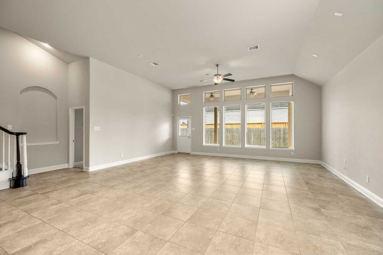 18234 Sofia Willow Way - Photo 7 of 37