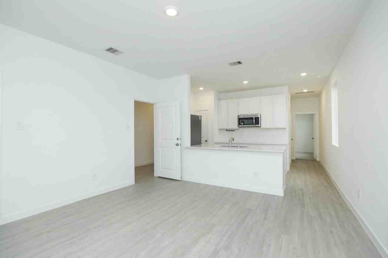 28502 Prickle Grass Trl - Photo 7 of 27