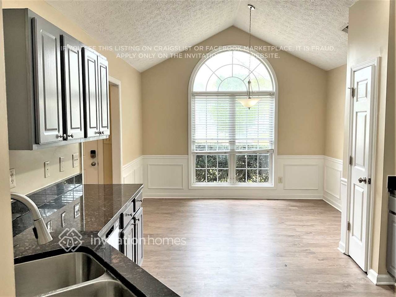 4279 Duncan Ives Dr - Photo 7 of 19
