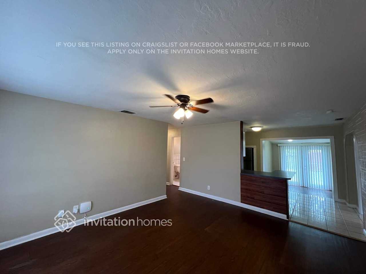3701 Sw 58th Ter - Photo 5 of 21
