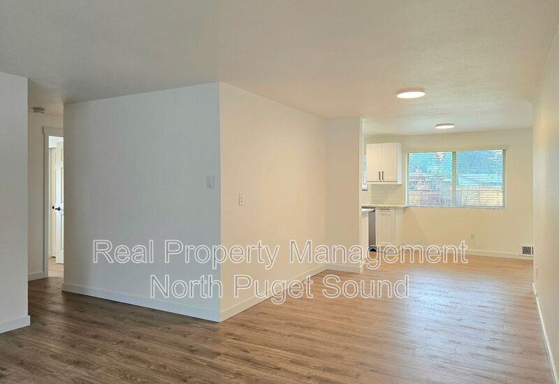 4521 122nd Pl Ne - Photo 3 of 25